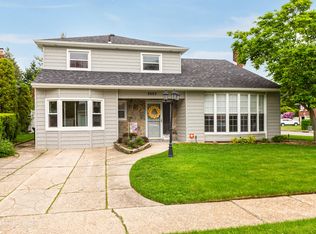 2663 Pine Ct, Bellmore, NY 11710