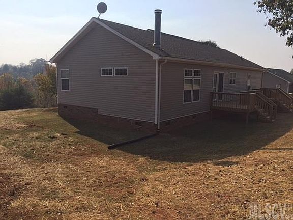 3rd image of 932 Eastern Ridge Dr