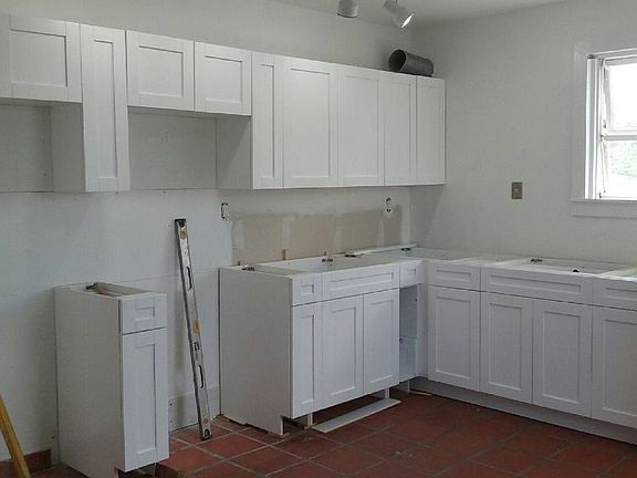 BRAND NEW KITCHEN