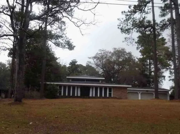 126 Melody Ln, Jacksonville, NC 28540