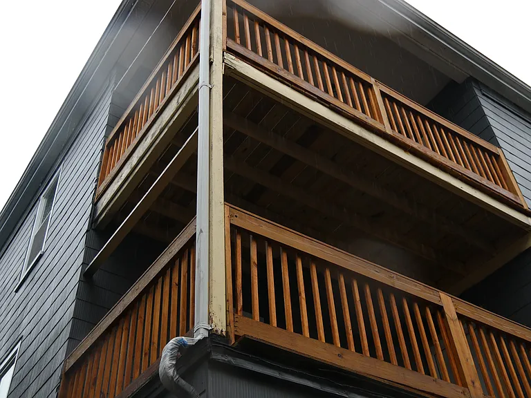 44-46 Edgewood St #2 — Photo 15