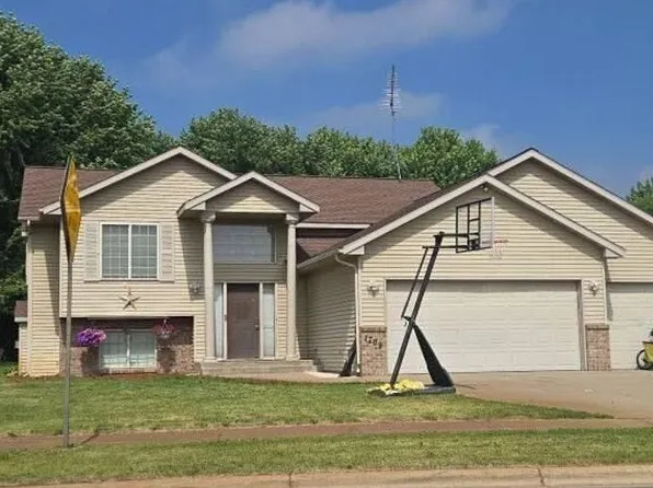1709 Timberdoodle Dr, Saint Cloud, MN 56303