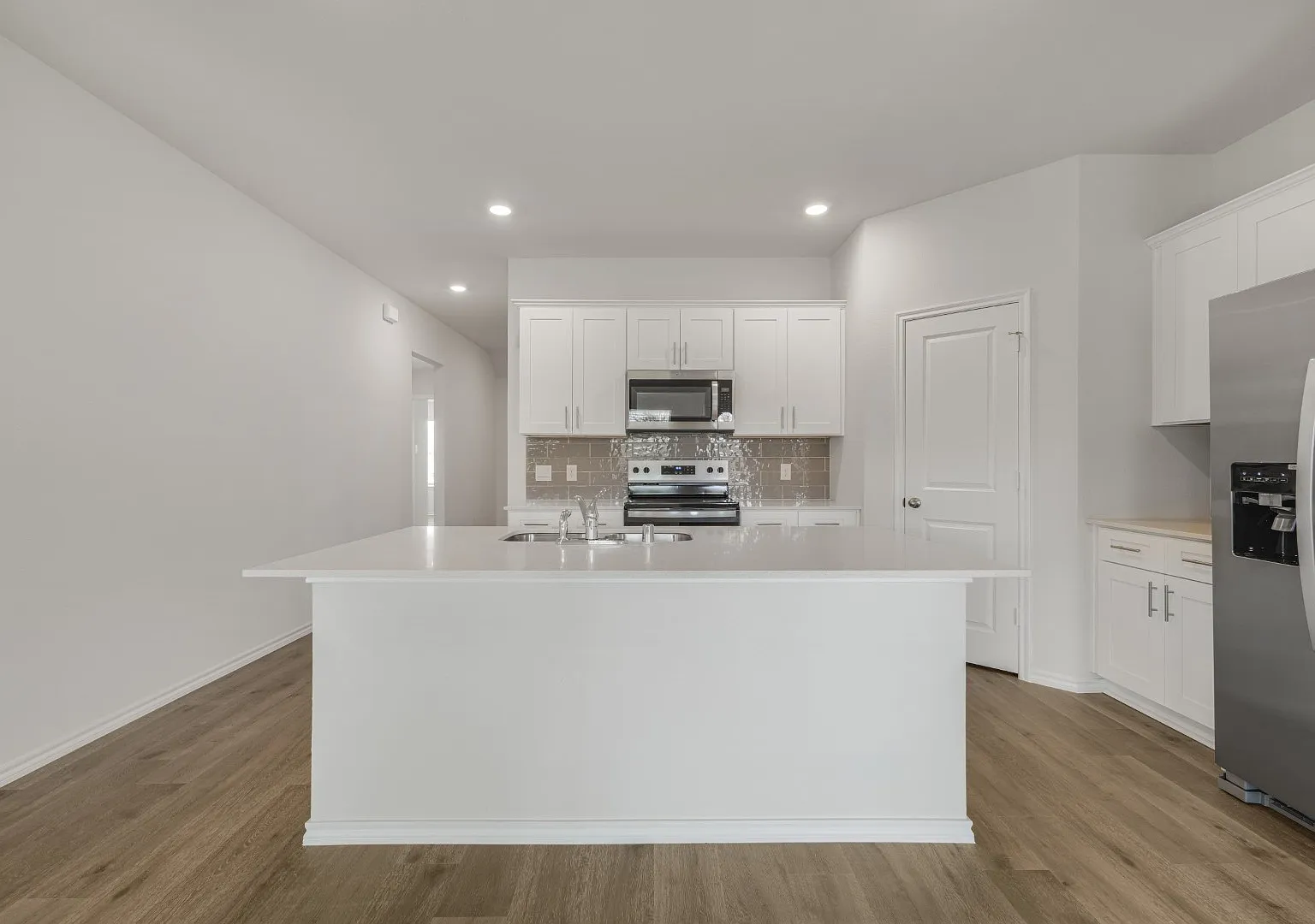 1531 Brooke Drive — Photo 2