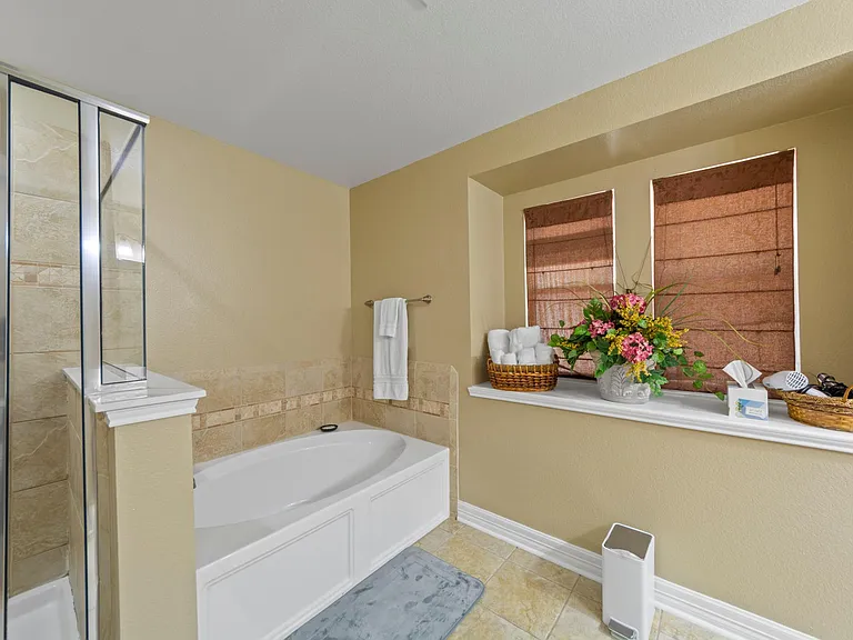 5901 Snow Creek Dr — Photo 18