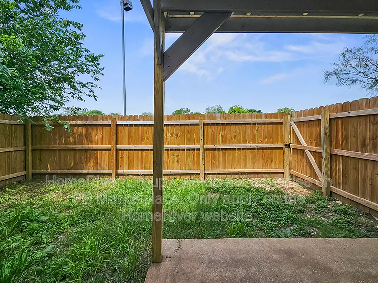 9900 Roxanna Dr #B — Photo 15