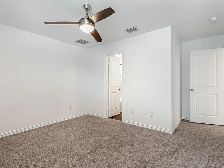 9213 Marilyn Pl — Photo 19