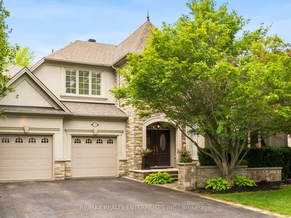535 Canyon St, Mississauga, ON L5H 4L4