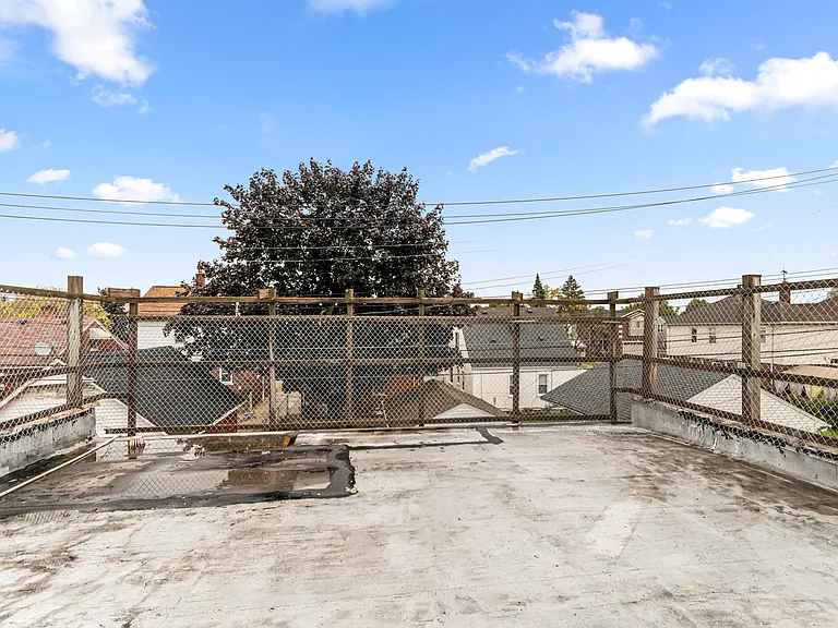 5920 Chase St — Photo 28