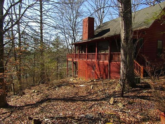2nd image of 205 Posey Pl