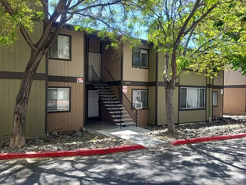 2100 Highview Ct #2 Photo 1