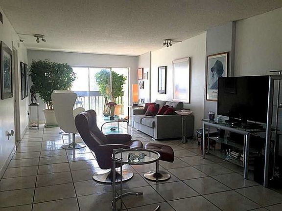 2nd image of 1345 West Ave APT 602