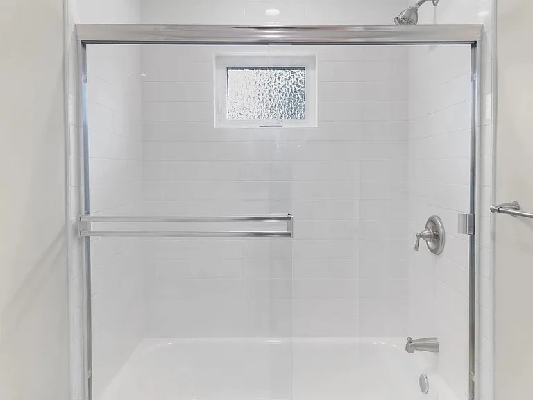 2823 S Corning St #5 — Photo 23