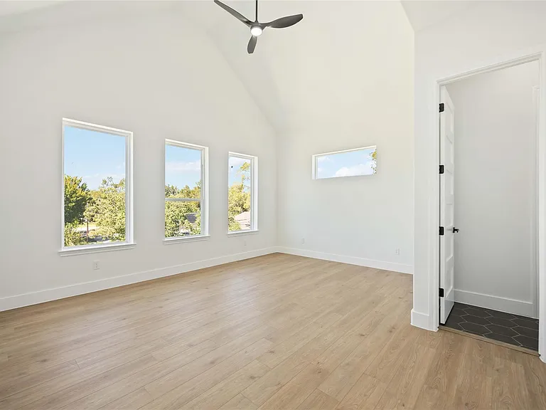 3022 Drew St — Photo 21