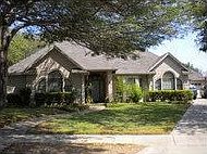1st image of 311 Gulfton Dr