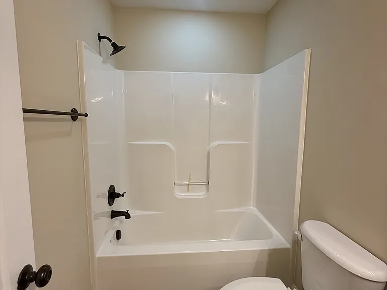 124 Capital St — Photo 29