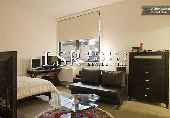 3rd image of 113 Cedar St APT 3A