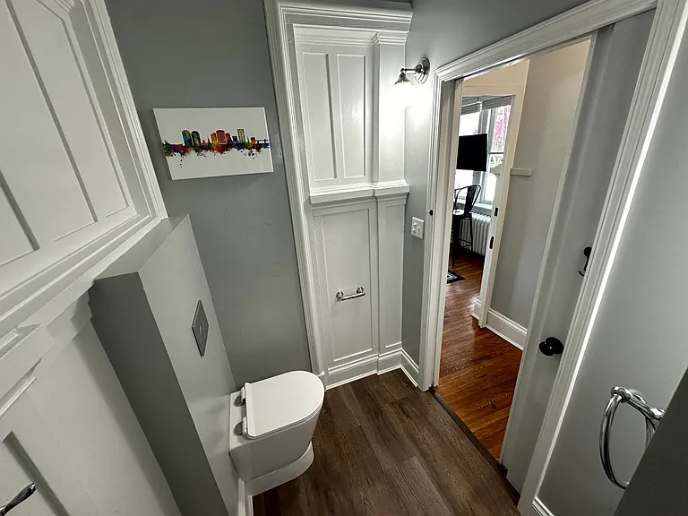 4804 Gosnold Ave #1A — Photo 6