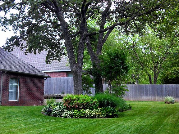4th image of 801 Fox Tail Dr