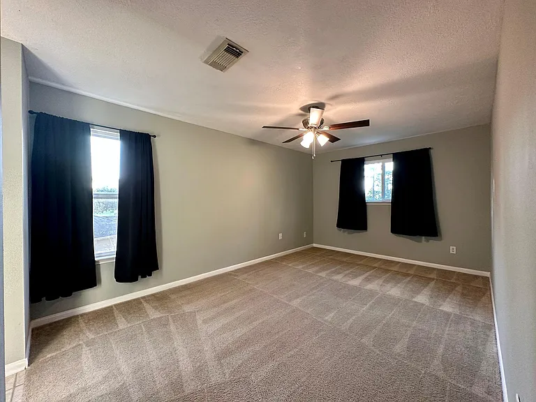 9222 Memorial Grove Dr — Photo 22