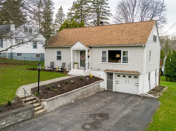 104 E Granger Rd, Syracuse, NY 13219