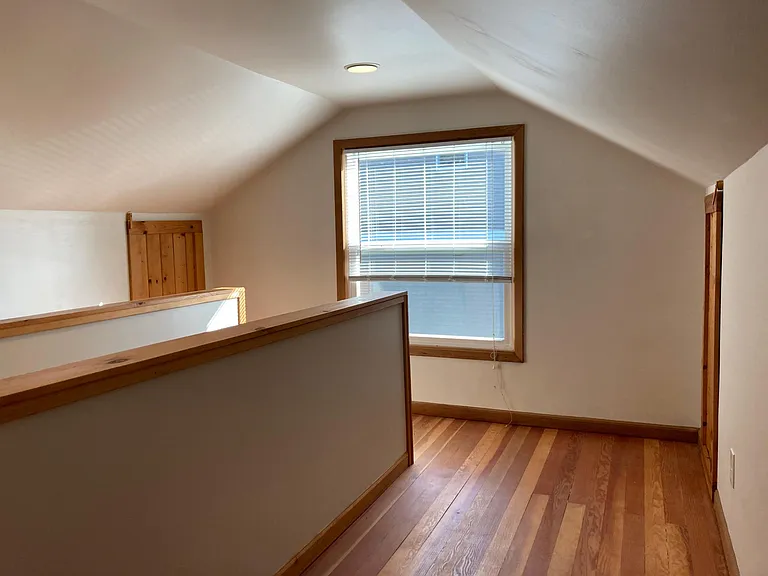 4407 SE Tibbetts St — Photo 16