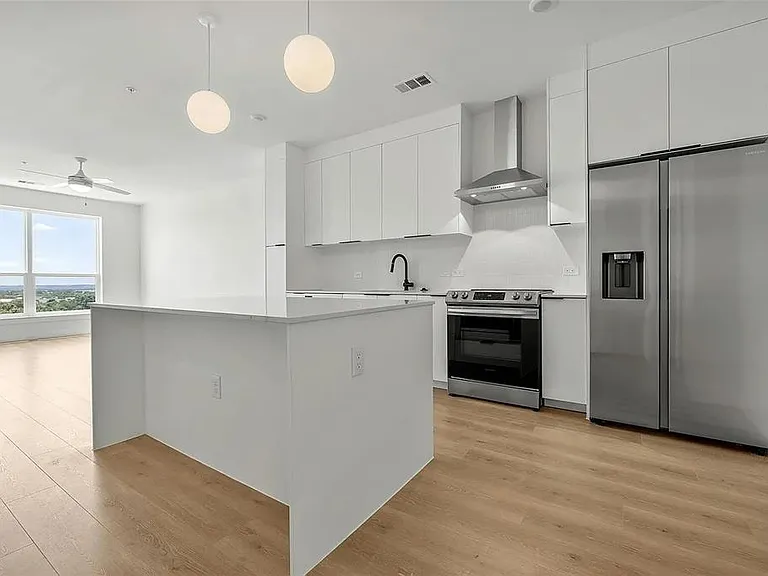 1701 Simond Ave #642 — Photo 12