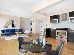 3063 38th St APT 3A, Astoria, NY 11103