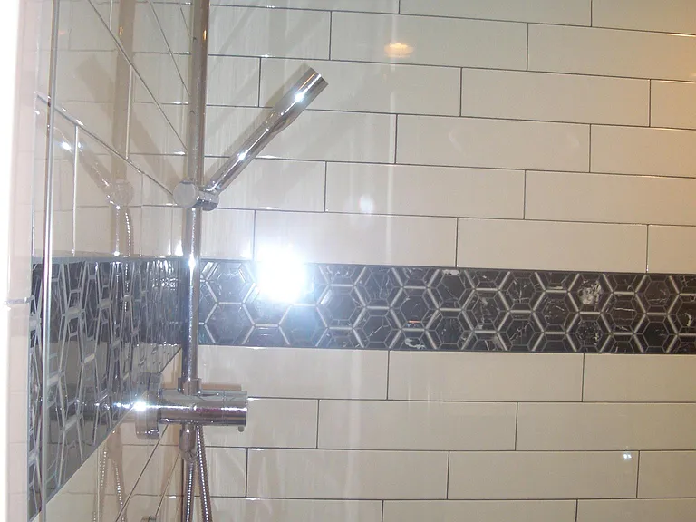2376 Parsonage Woods Ln — Photo 18