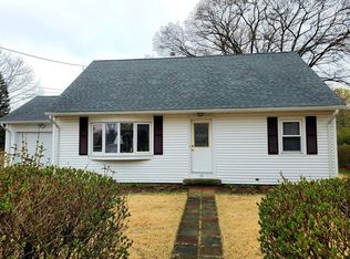 31 McKenney Cir, Andover, MA 01810