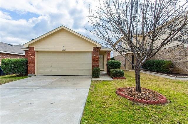 1st image of 4861 Waterford Dr