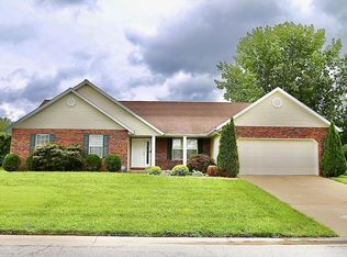 2300 Greenfield Dr, Belleville, IL 62221