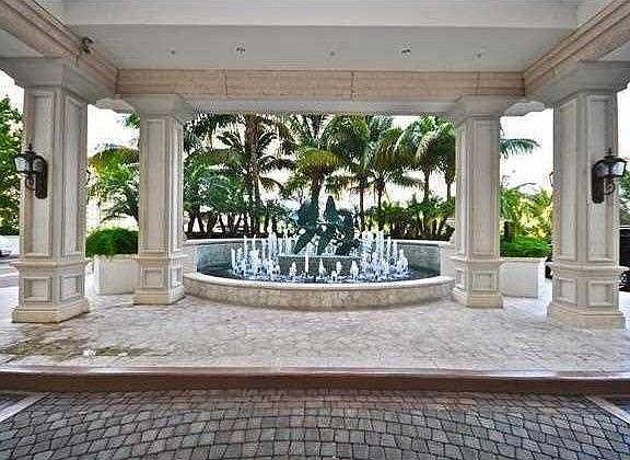 5th image of 16051 Collins Ave #Cu-301