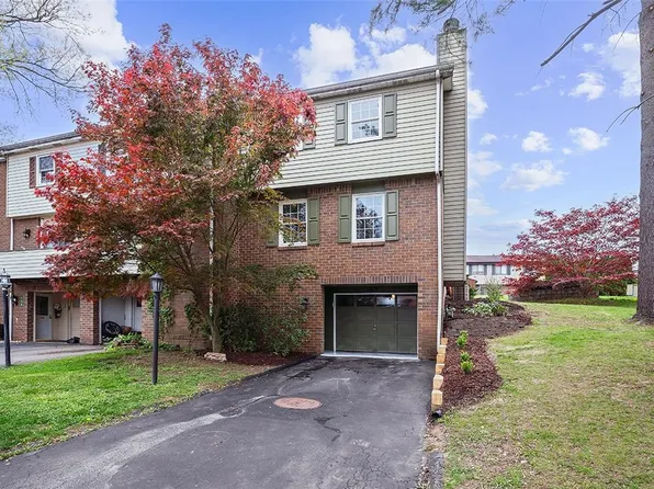 100 Canyon Ct, Latrobe, PA 15650