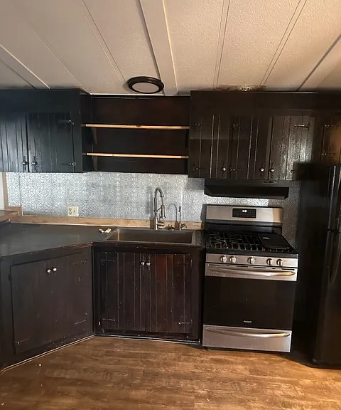 6685 Stockton Rd — Photo 8