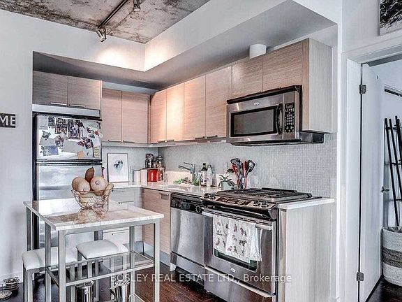 5th image of 25 Oxley St #910