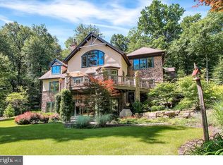 3 Stone Pond Ln, Wernersville, PA 19565