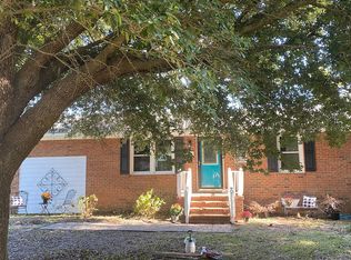 111 Banks Bridge Rd, Richlands, NC 28574