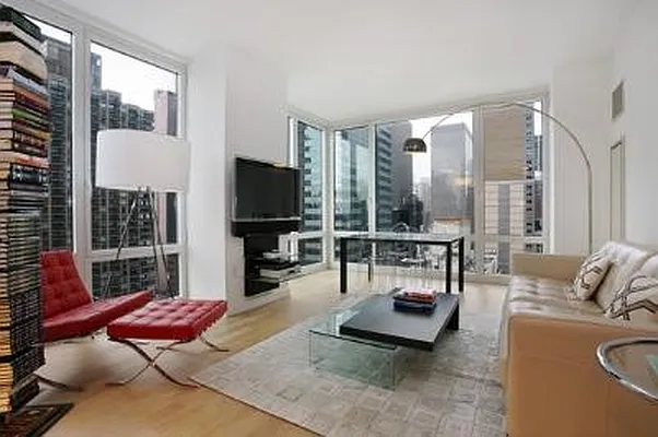 Sold by Corcoran | media 3