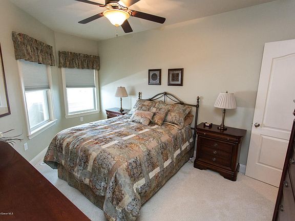 4th image of 12 Tradewinds Ln