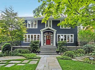 2511 Hurd Ave, Evanston, IL 60201