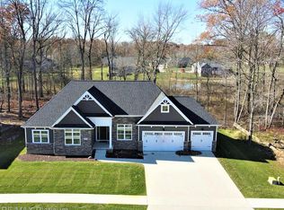 44 Candlelight Ct, Brighton, MI 48114