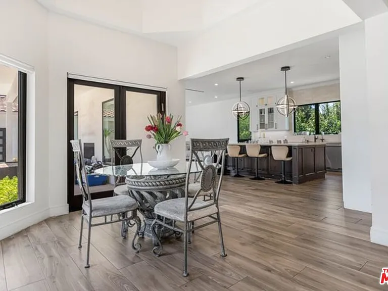 17520 Embassy Dr — Photo 17
