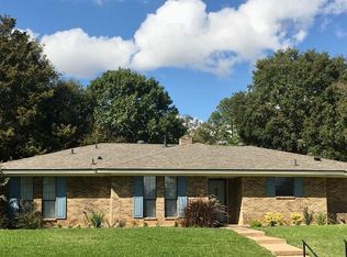 1304 Gun And Rod Rd, Brenham, TX 77833