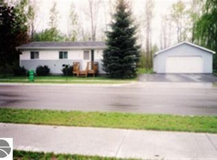 535 W Michigan Ave, Au Gres, MI 48703