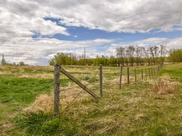 53205 A Range Road 35, Parkland County, AB T0E 2Y0