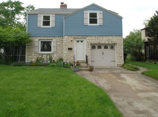 1592 College Hill Dr, Columbus, OH 43221