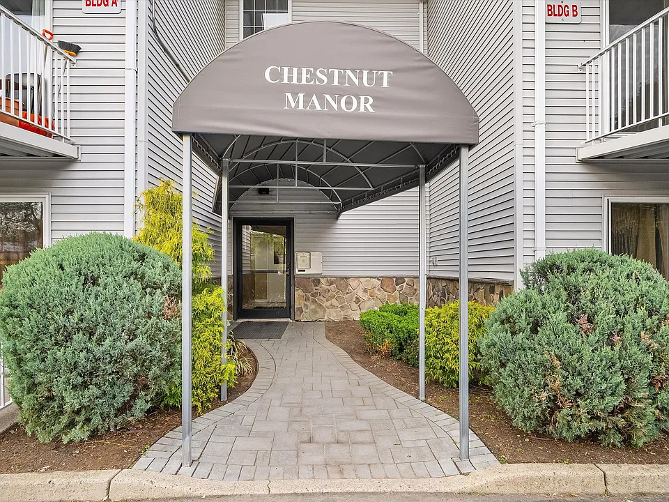 10-12 Chestnut St #B307
