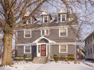 1045 Carlyon Rd, East Cleveland, OH 44112