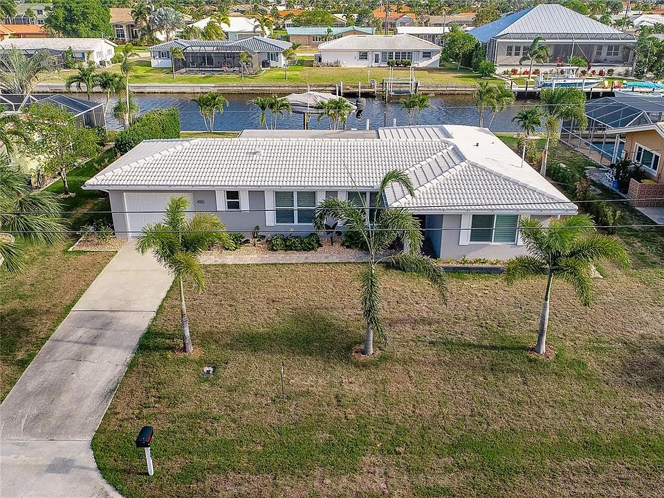 1st image of 425 Sorrento Ct