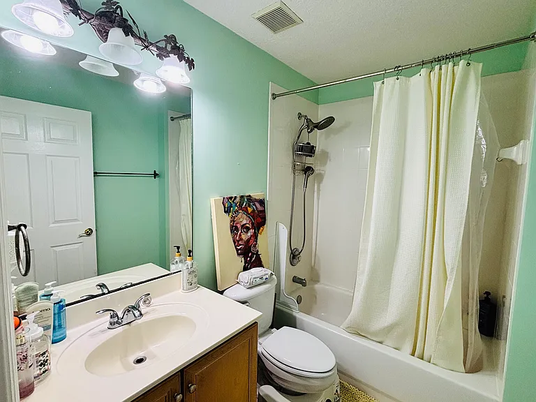 2nd Bathroom
